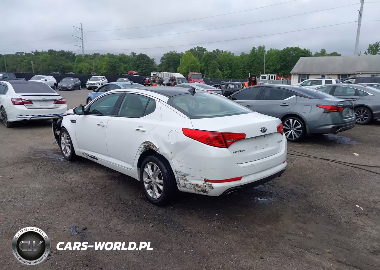 2013 Kia Optima Ex VIN:5XXGN4A70DG130318 - 3