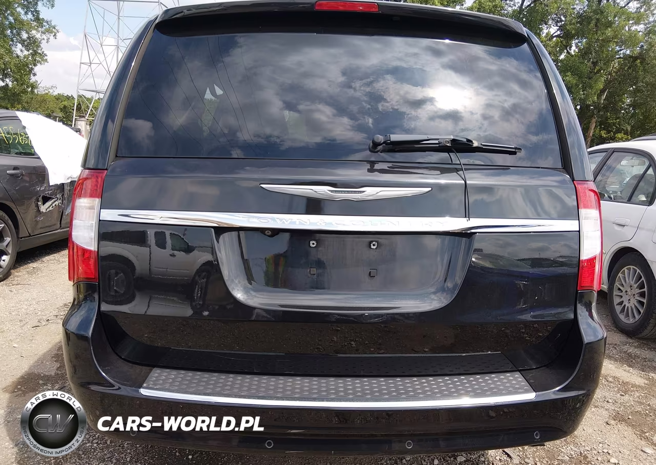 2016 Chrysler Town & Country Touring-L VIN:2C4RC1CG6GR247438 - 16