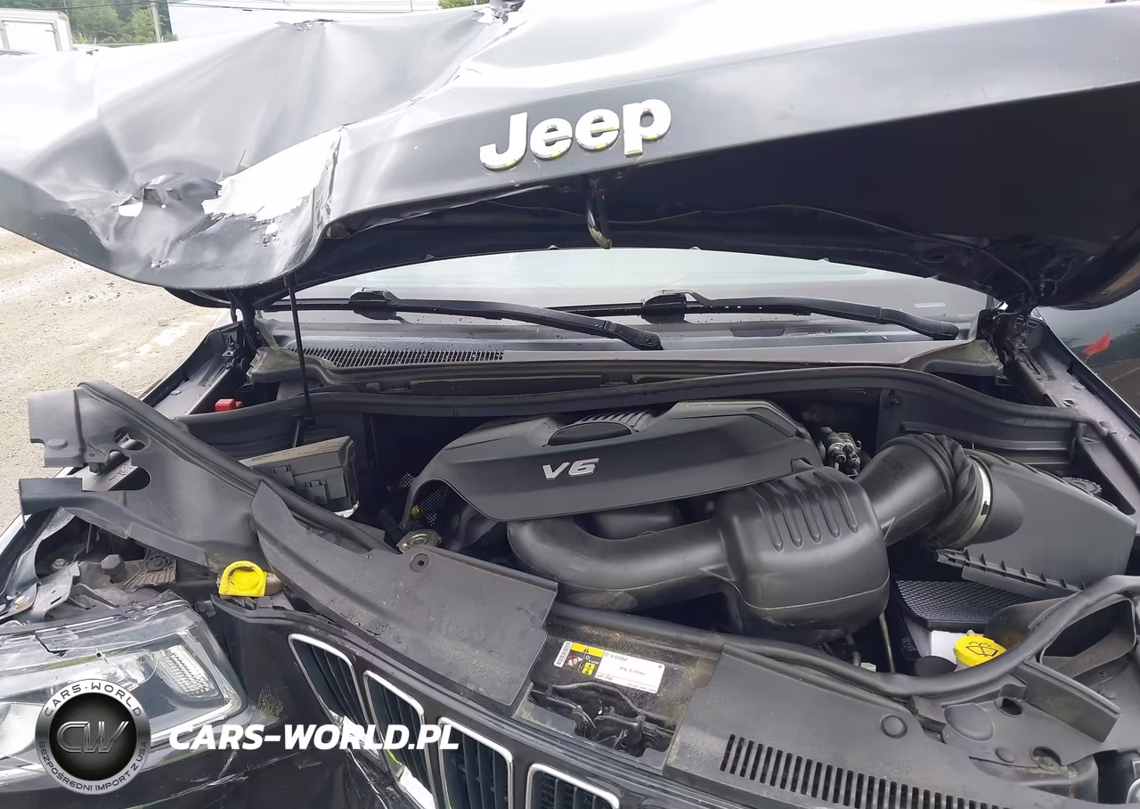 2015 Jeep Grand Cherokee Laredo VIN:1C4RJFAGXFC870655 - 9