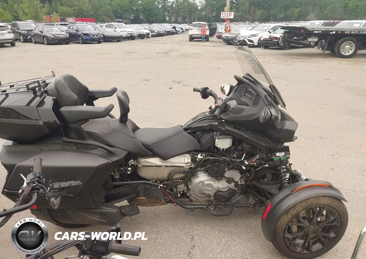 2022 Can-Am Spyder Roadster Rt-Rt Limited VIN:2BXNBDD28NV003557 - 12