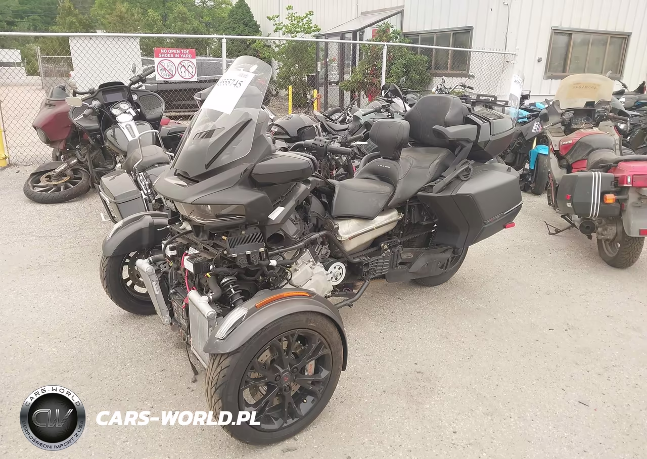 2022 Can-Am Spyder Roadster Rt-Rt Limited VIN:2BXNBDD28NV003557 - 2