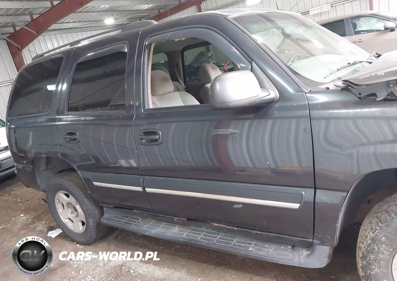 2005 Chevrolet Tahoe Ls VIN:1GNEC13V35J160442 - 12