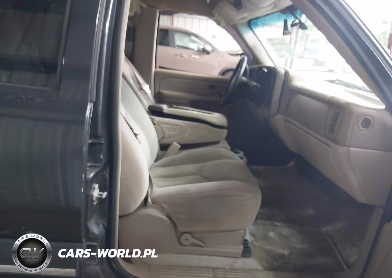 2005 Chevrolet Tahoe Ls VIN:1GNEC13V35J160442 - 5