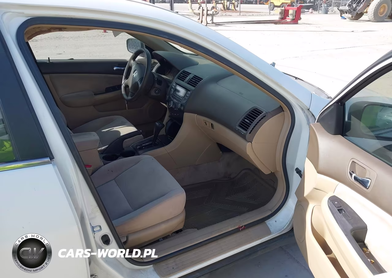 2003 Honda Accord Sdn Lx VIN:JHMCM563X3C003392 - 5