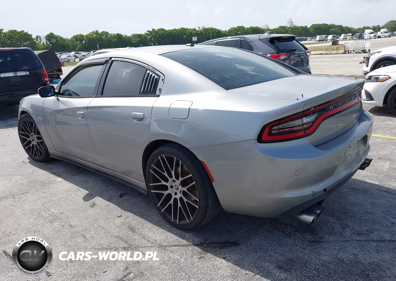 2015 Dodge Charger Se VIN:2C3CDXBG8FH916602 - 3