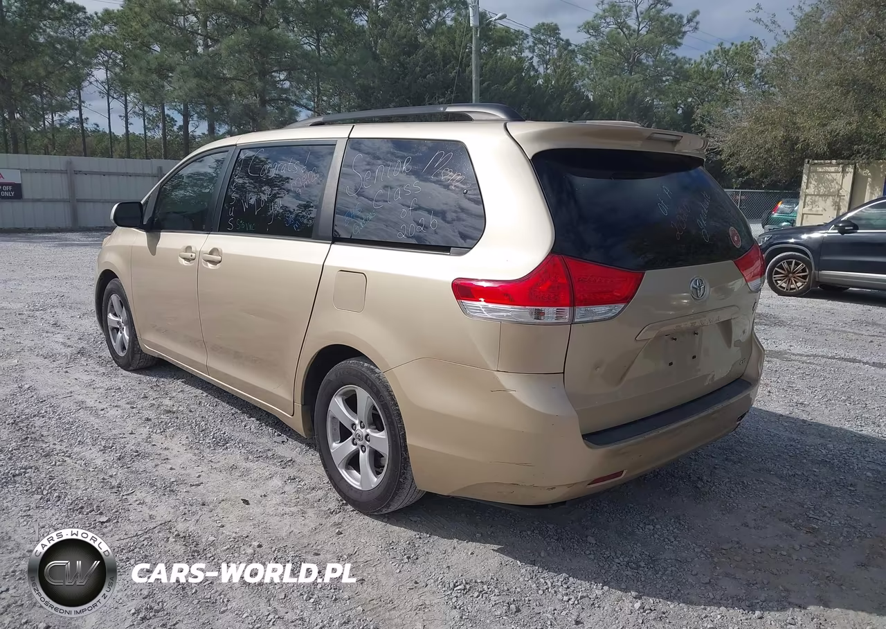 2012 Toyota Sienna Le V6 8 Passenger VIN:5TDKK3DC5CS233592 - 3