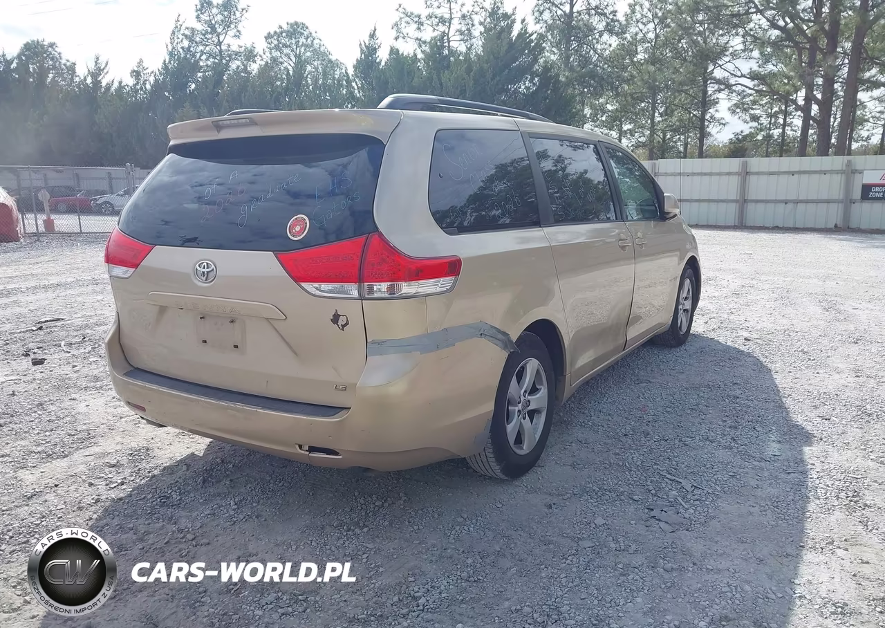 2012 Toyota Sienna Le V6 8 Passenger VIN:5TDKK3DC5CS233592 - 4