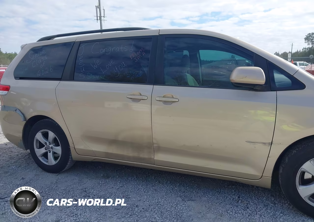 2012 Toyota Sienna Le V6 8 Passenger VIN:5TDKK3DC5CS233592 - 6