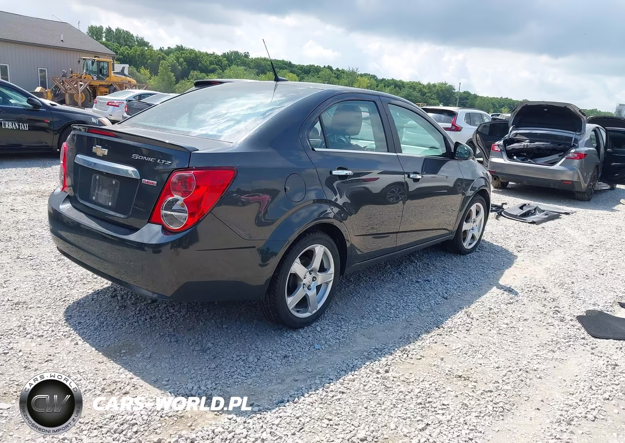 2014 Chevrolet Sonic Ltz Auto VIN:1G1JE5SB5E4219305 - 4
