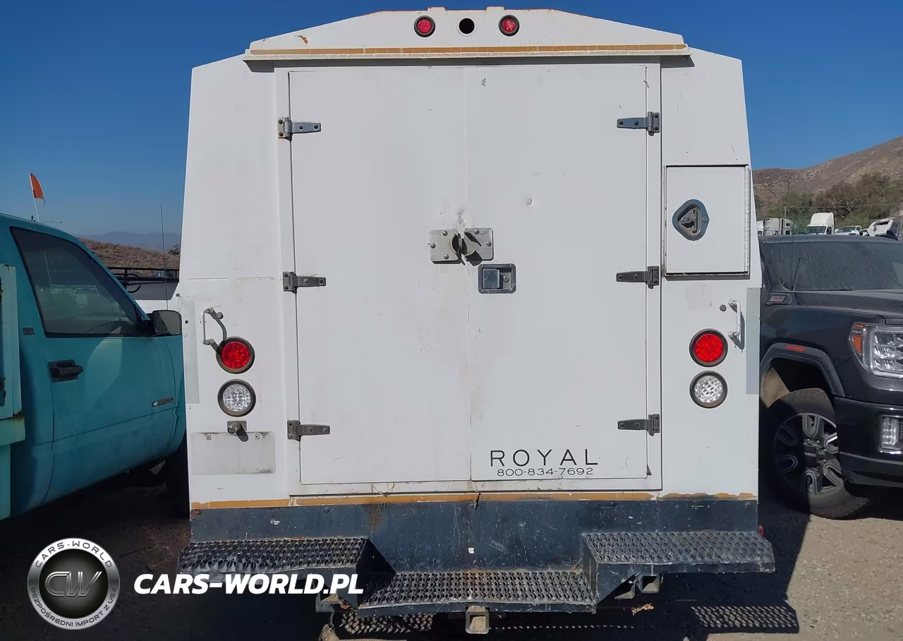 2006 Chevrolet Express Cutaway Work Van VIN:1GBHG31UX61254582 - 18