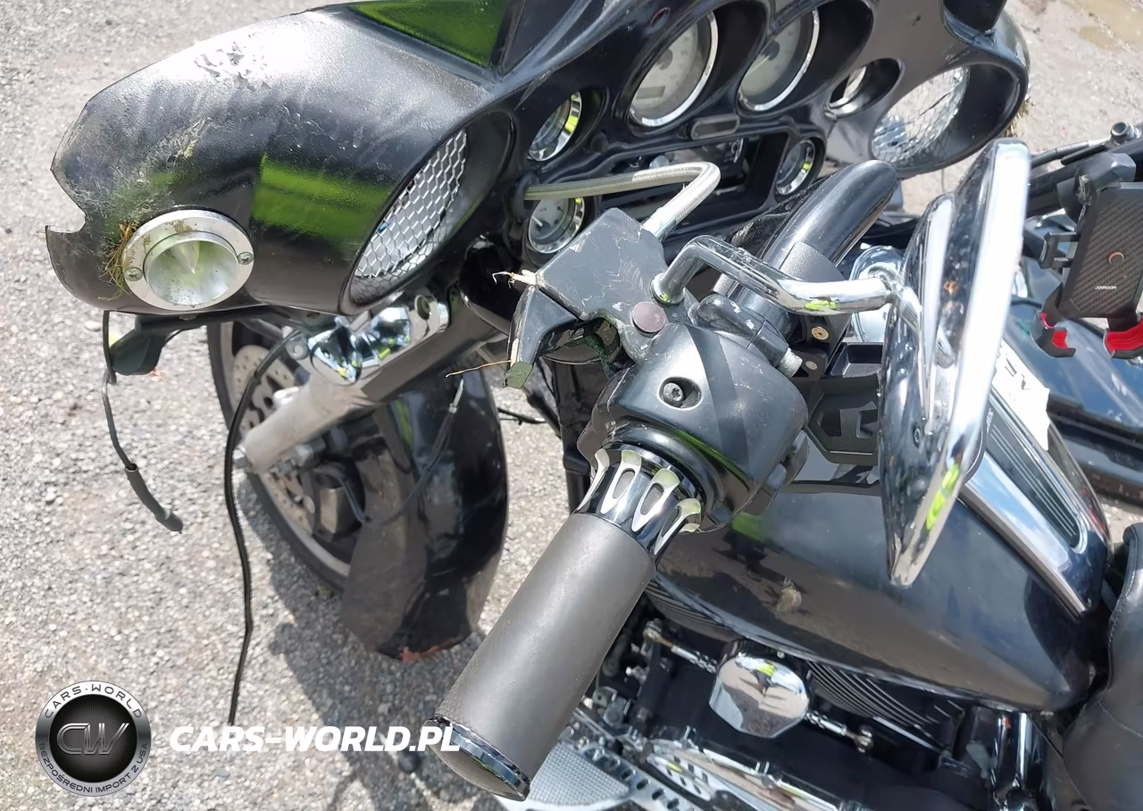 2008 Harley-Davidson Flhx VIN:1HD1KB4128Y628053 - 16