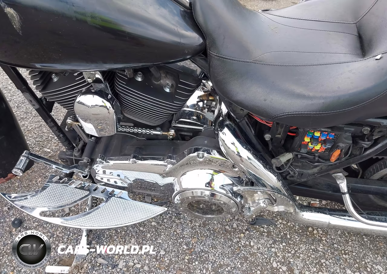 2008 Harley-Davidson Flhx VIN:1HD1KB4128Y628053 - 9