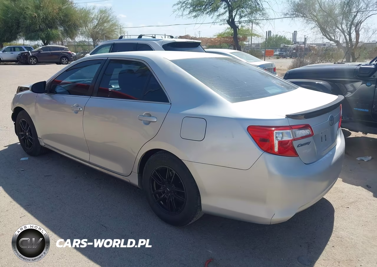 2012 Toyota Camry Le VIN:4T1BF1FK6CU028237 - 3