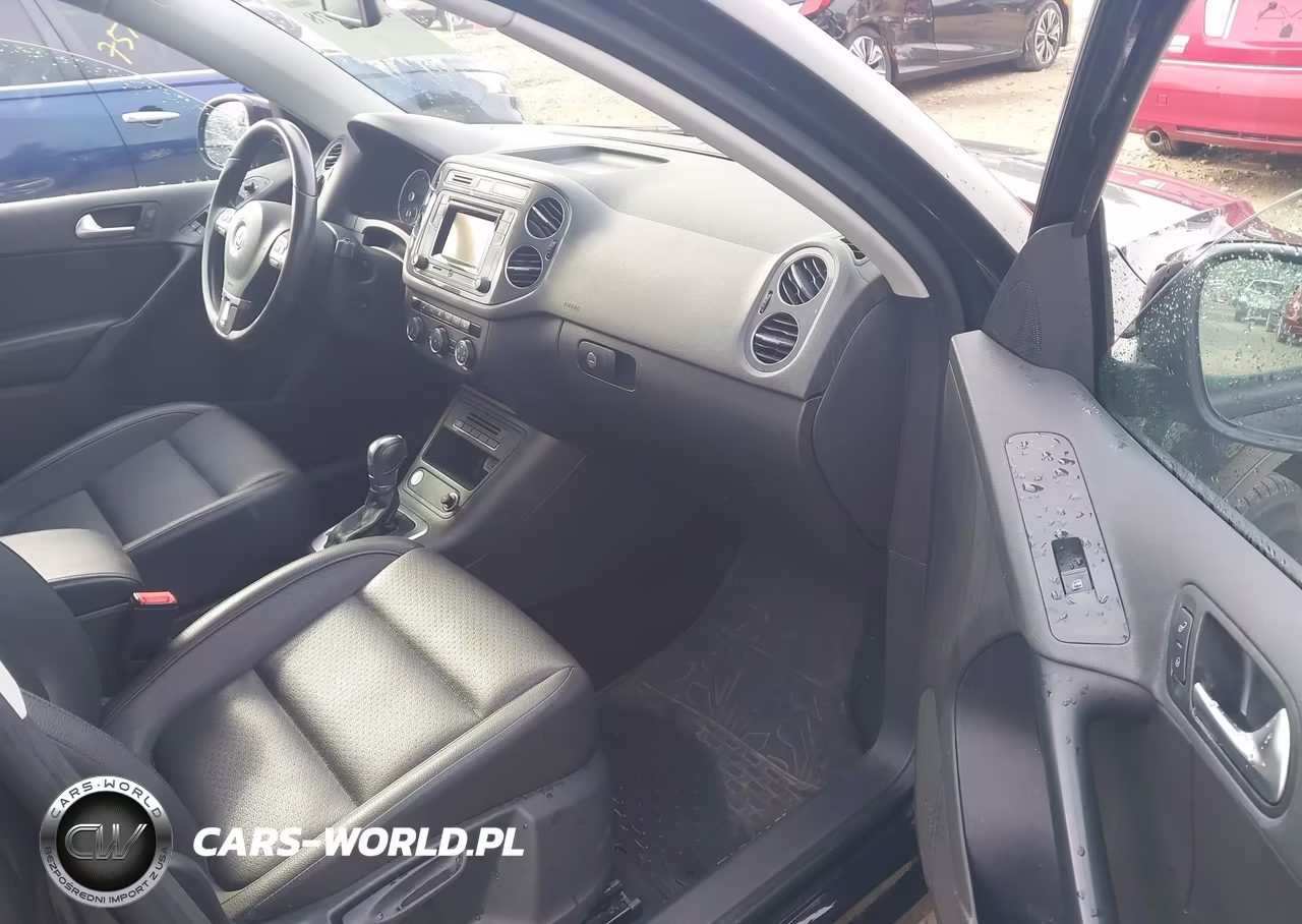2016 Volkswagen Tiguan S VIN:WVGBV7AX4GW612204 - 5
