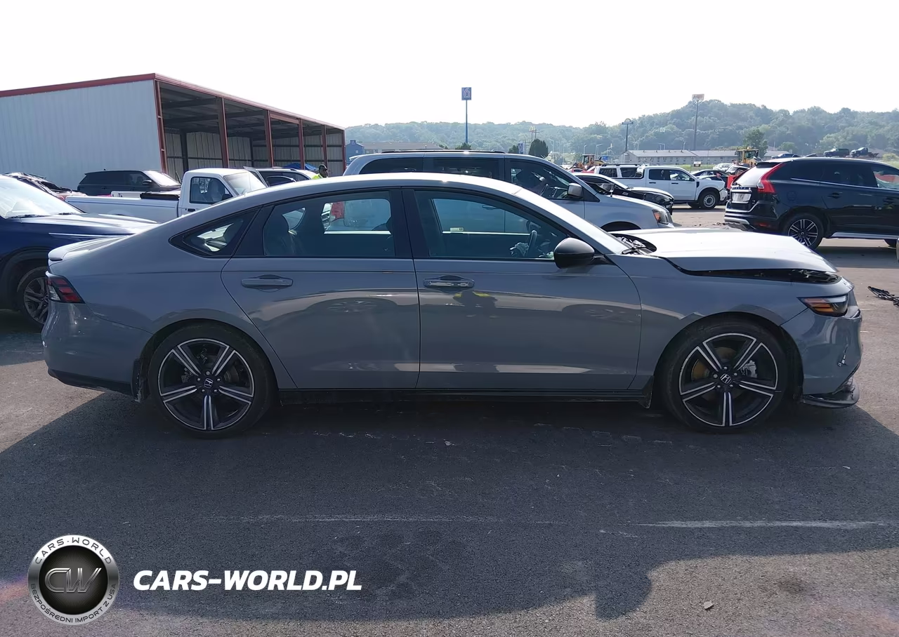 2026 Honda Accord Hybrid Sport VIN:1HGCY2F52TA008752 - 13