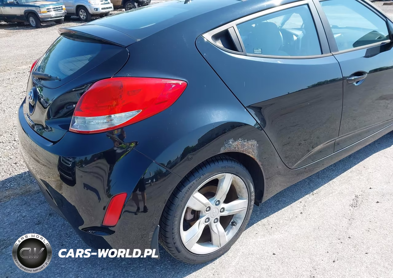 2013 Hyundai Veloster Base W-Gray VIN:KMHTC6ADXDU175889 - 6