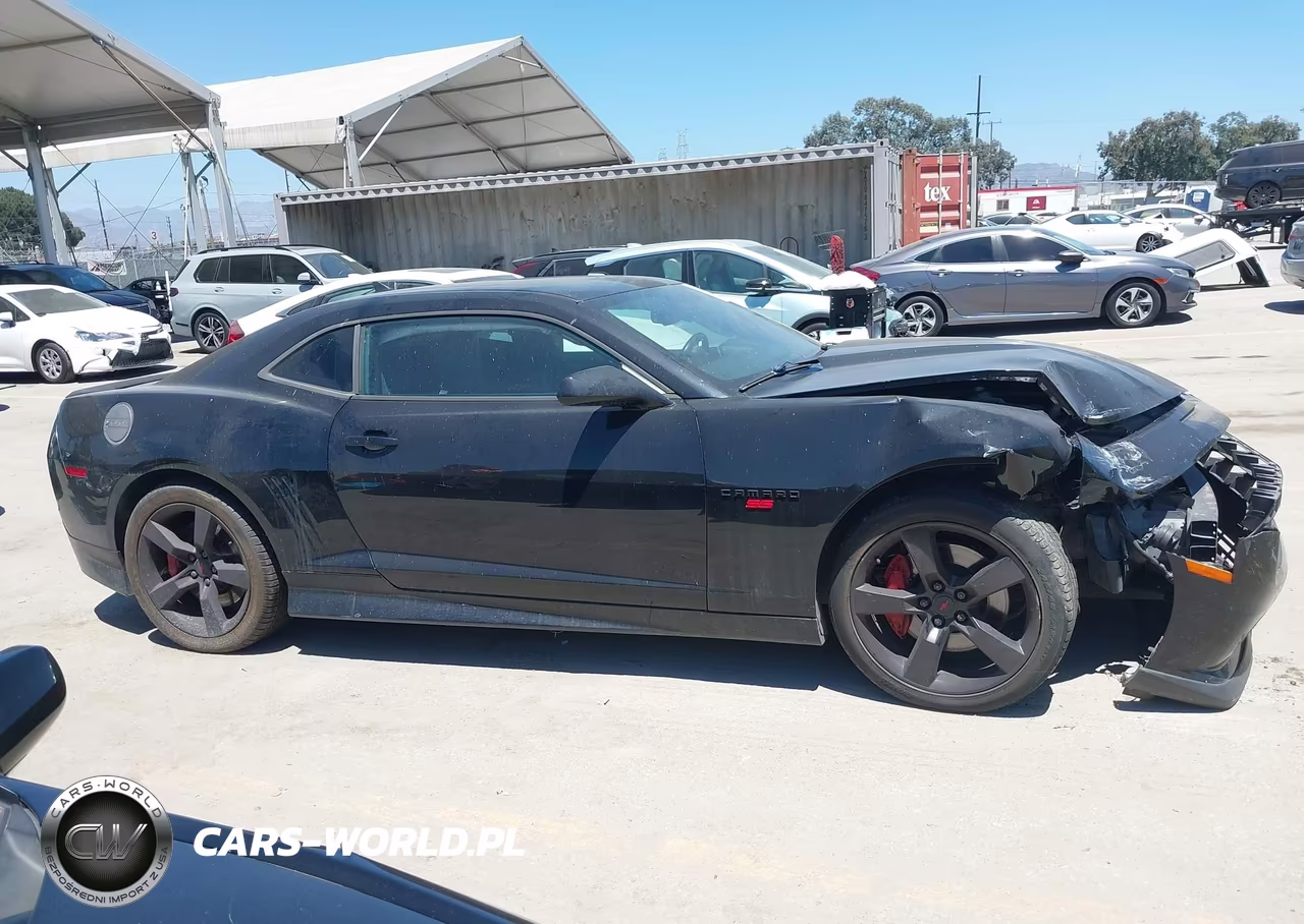 2011 Chevrolet Camaro 2Ss VIN:2G1FK1EJ9B9145082 - 13