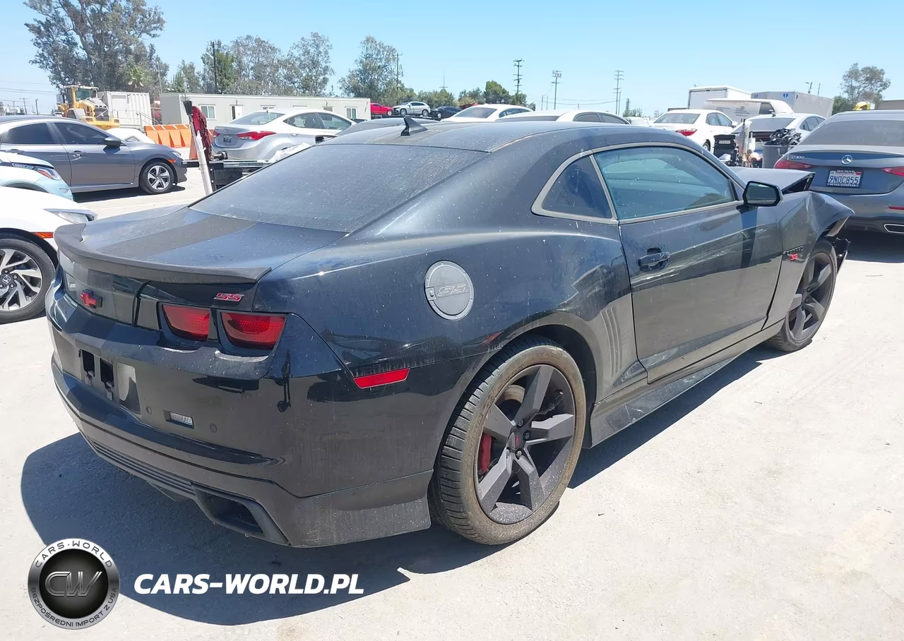2011 Chevrolet Camaro 2Ss VIN:2G1FK1EJ9B9145082 - 4