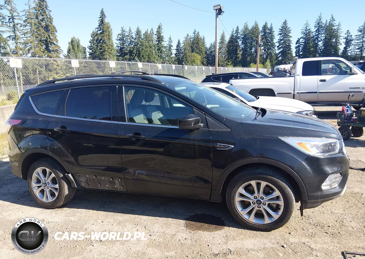 2018 Ford Escape Se VIN:1FMCU9GD8JUA86811 - 14