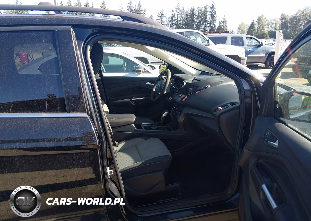 2018 Ford Escape Se VIN:1FMCU9GD8JUA86811 - 5
