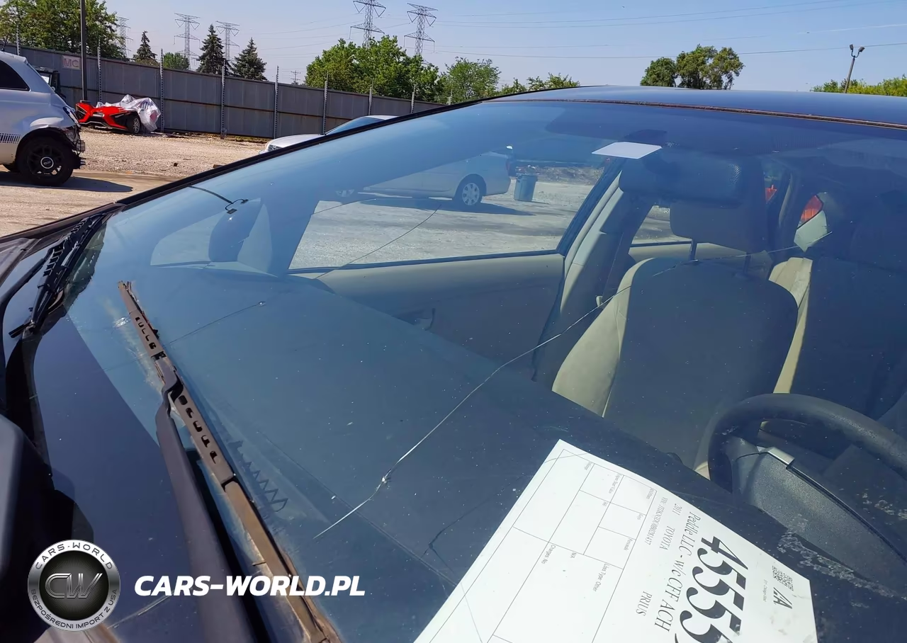 2011 Toyota Prius Two VIN:JTDKN3DU0B0281437 - 20