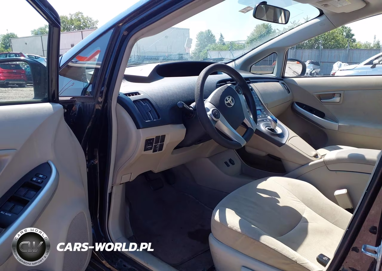 2011 Toyota Prius Two VIN:JTDKN3DU0B0281437 - 21