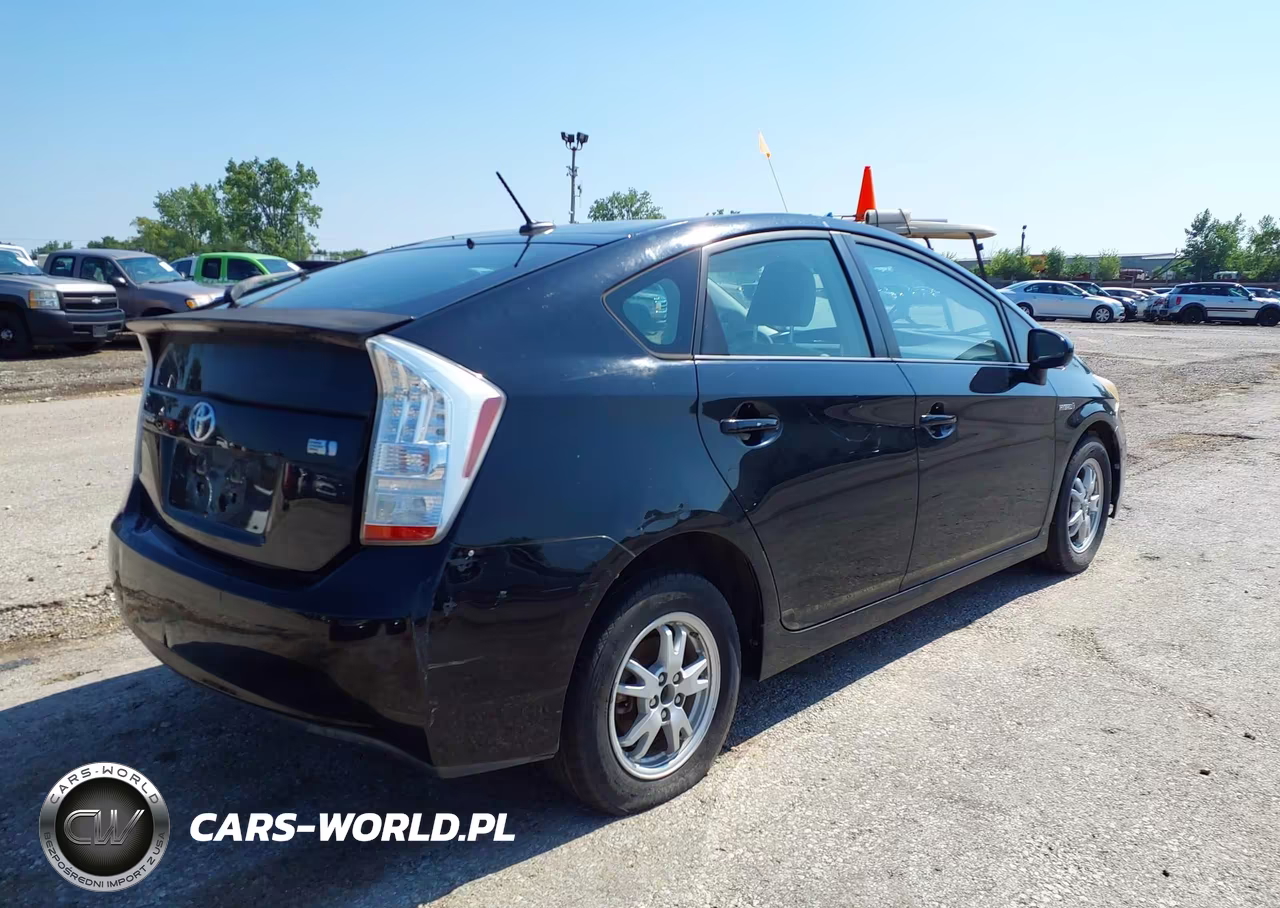 2011 Toyota Prius Two VIN:JTDKN3DU0B0281437 - 4