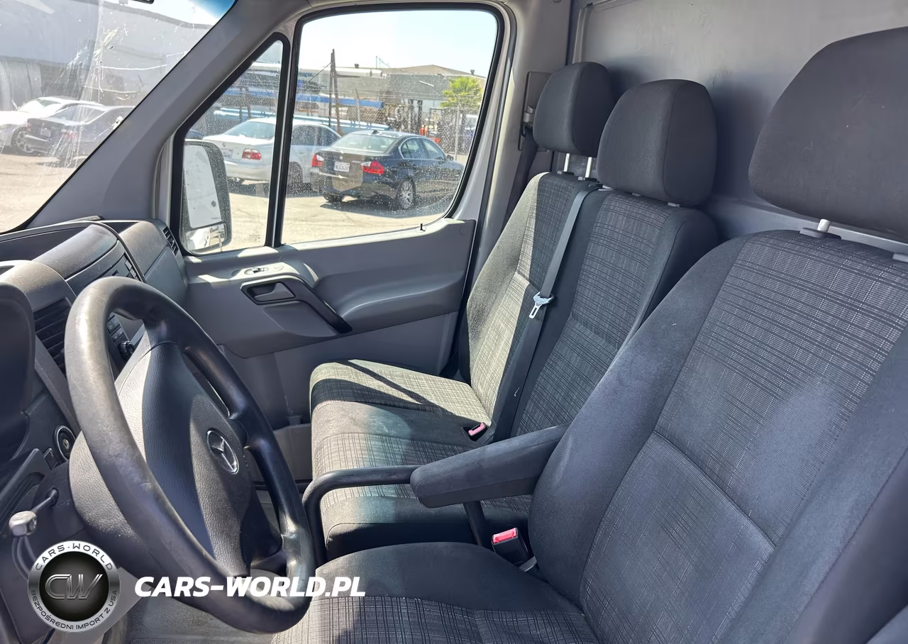 2015 Mercedes-Benz Sprinter 2500 High Roof VIN:WD3PE8CCXFP129443 - 13