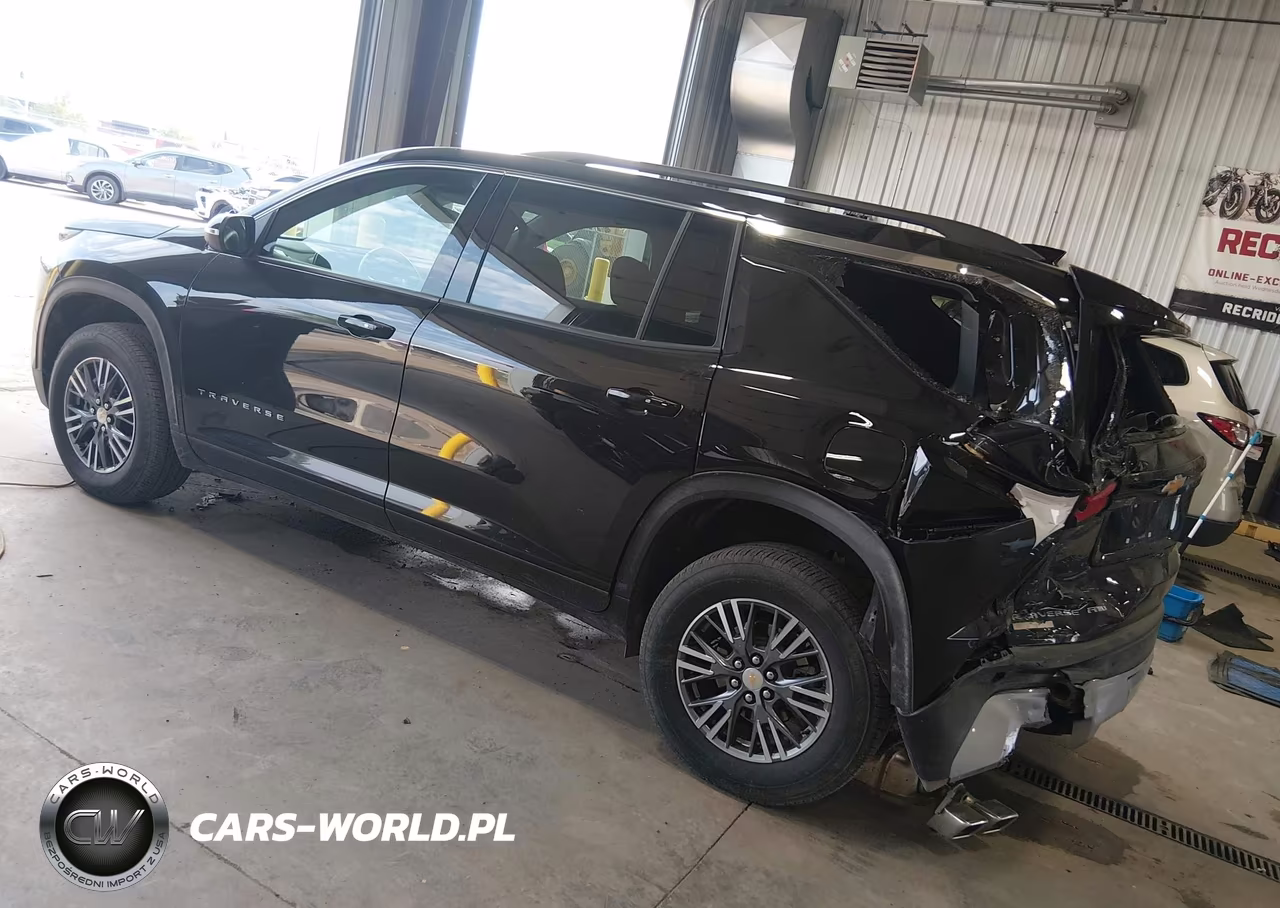2025 Chevrolet Traverse Awd Lt VIN:1GNEVGRS9SJ196626 - 3