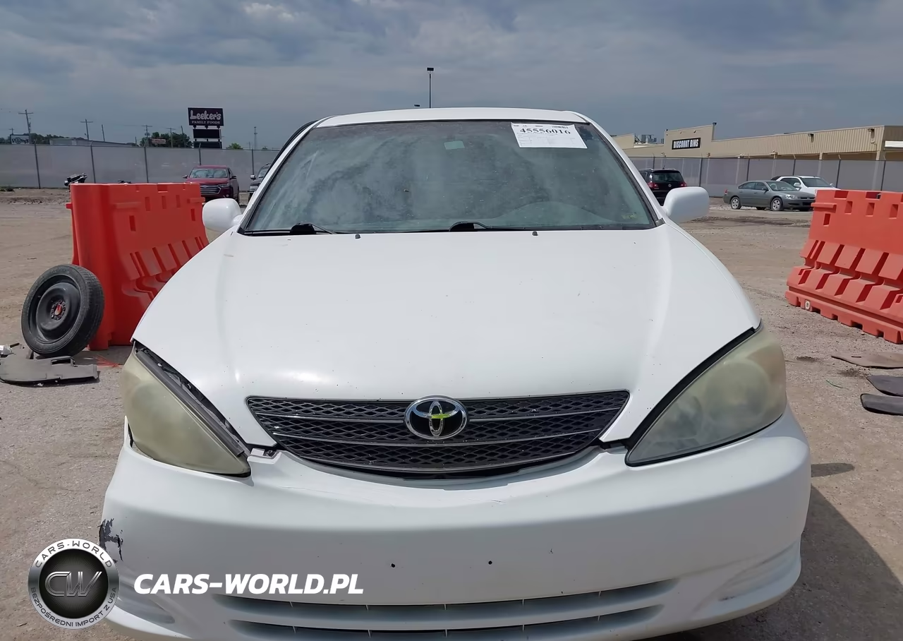 2004 Toyota Camry Le VIN:4T1BE32K64U367781 - 12