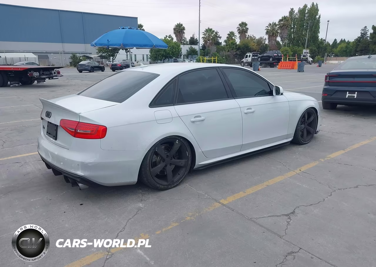 2014 Audi S4 3.0T Premium Plus VIN:WAUDGAFL5EA126924 - 4