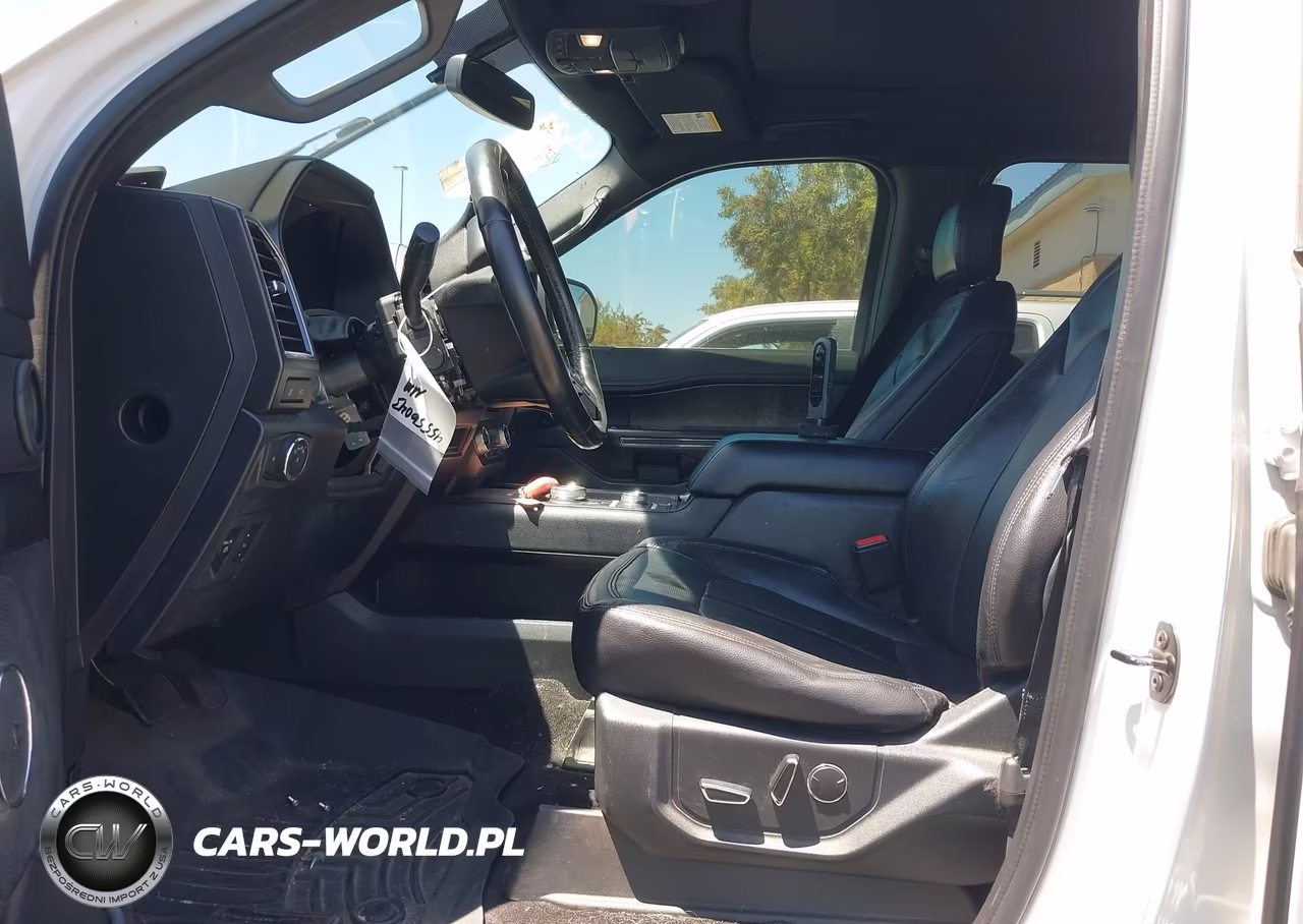 2018 Ford Expedition Limited VIN:1FMJU2AT1JEA10923 - 5