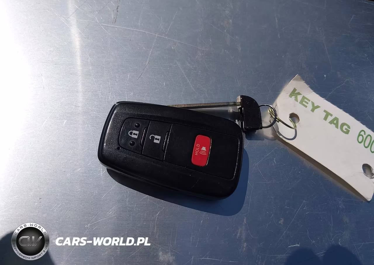 2021 Toyota Prius Xle Awd-E VIN:JTDL9MFU2M3027371 - 11