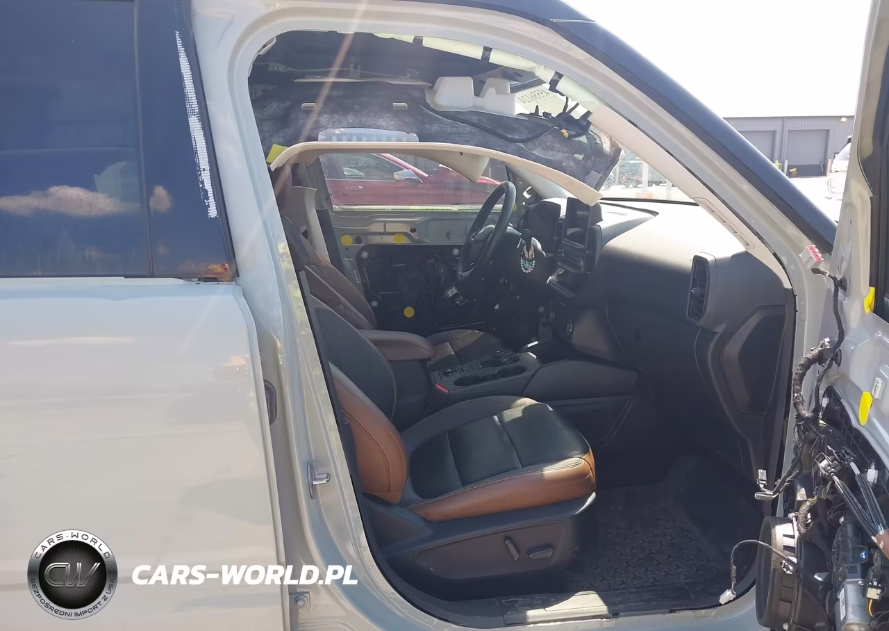 2021 Ford Bronco Sport Outer Banks VIN:3FMCR9C65MRB11250 - 5