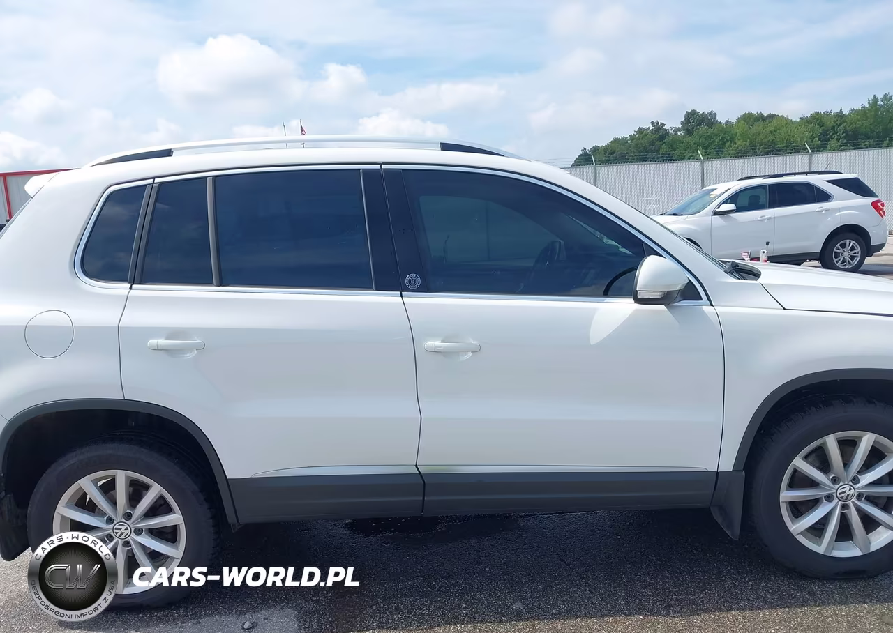 2017 Volkswagen Tiguan 2.0T Wolfsburg Edition VIN:WVGSV7AX4HK005535 - 13