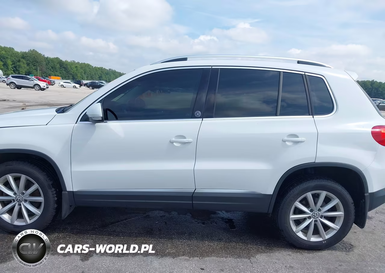 2017 Volkswagen Tiguan 2.0T Wolfsburg Edition VIN:WVGSV7AX4HK005535 - 14