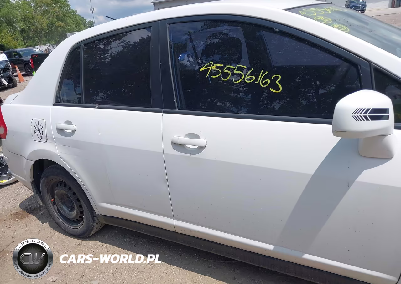 2010 Nissan Versa 1.8S VIN:3N1BC1AP8AL363882 - 14