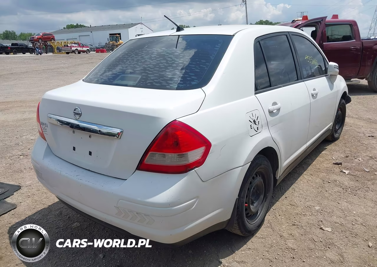 2010 Nissan Versa 1.8S VIN:3N1BC1AP8AL363882 - 4