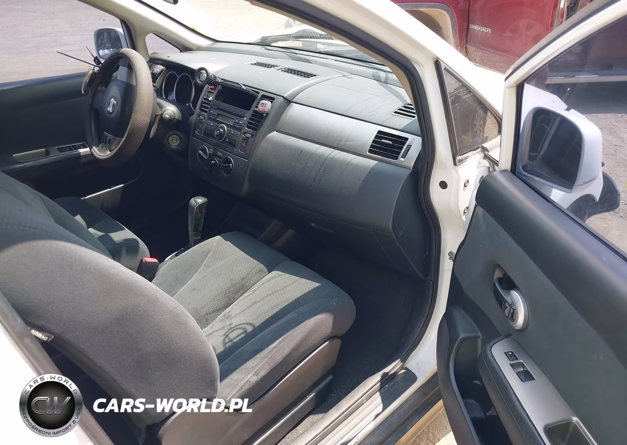 2010 Nissan Versa 1.8S VIN:3N1BC1AP8AL363882 - 5
