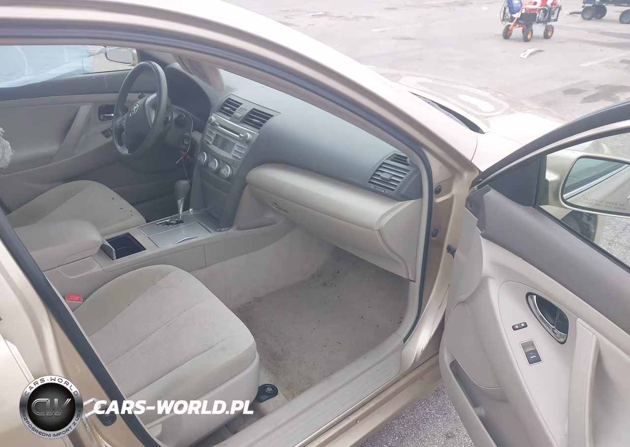 2010 Toyota Camry Le VIN:4T1BF3EK7AU086903 - 5