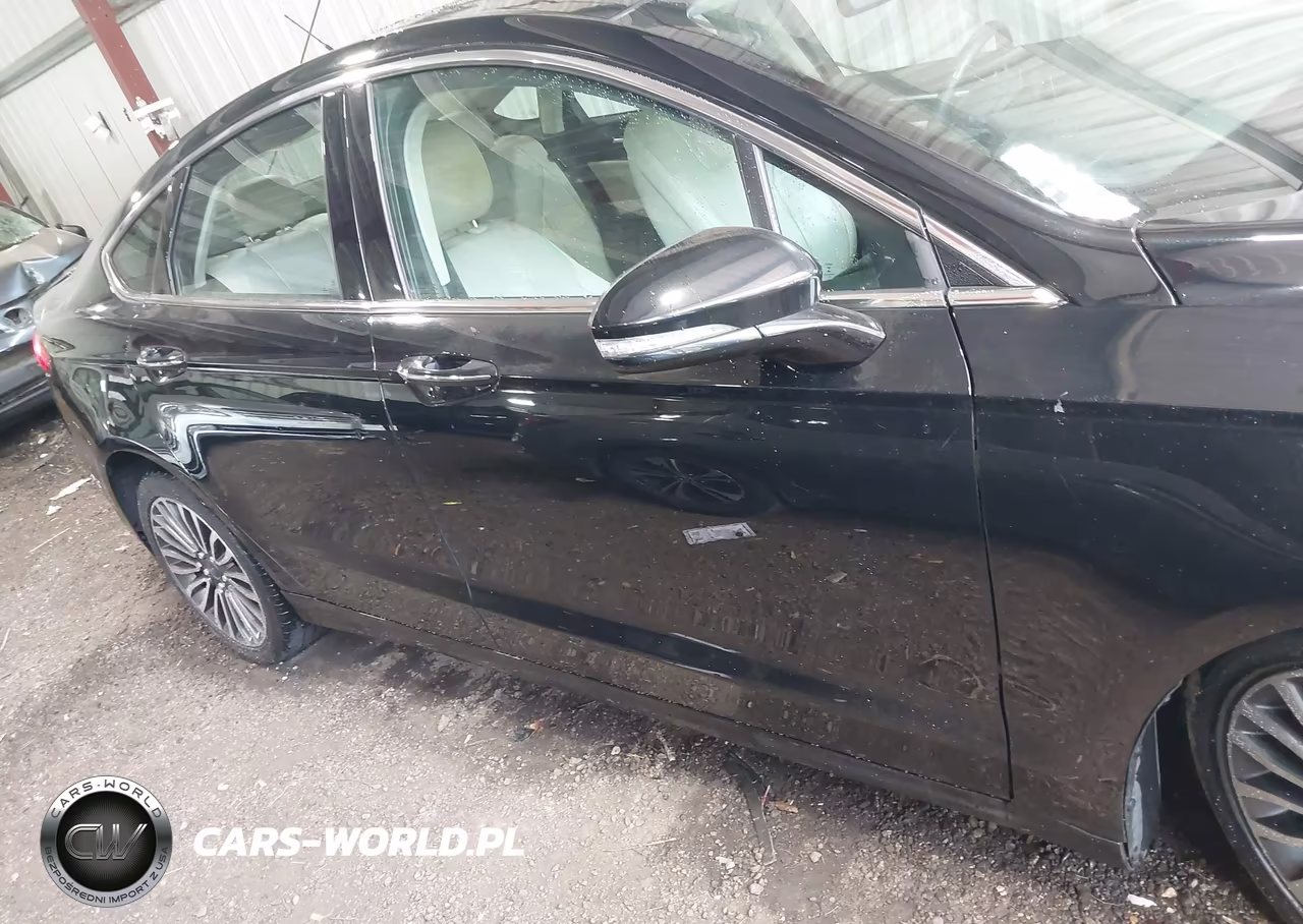2018 Ford Fusion Platinum-Titanium VIN:3FA6P0D95JR197267 - 13