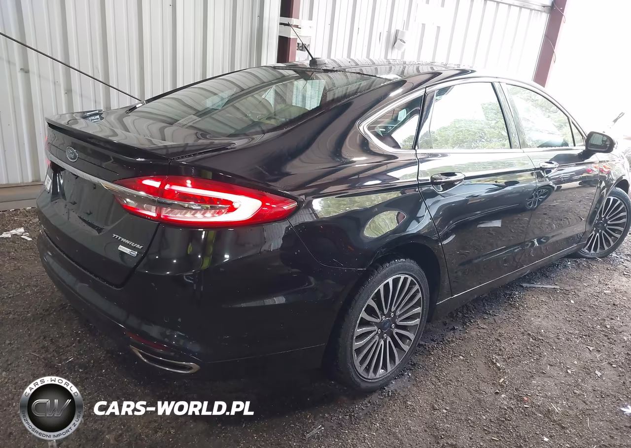 2018 Ford Fusion Platinum-Titanium VIN:3FA6P0D95JR197267 - 4