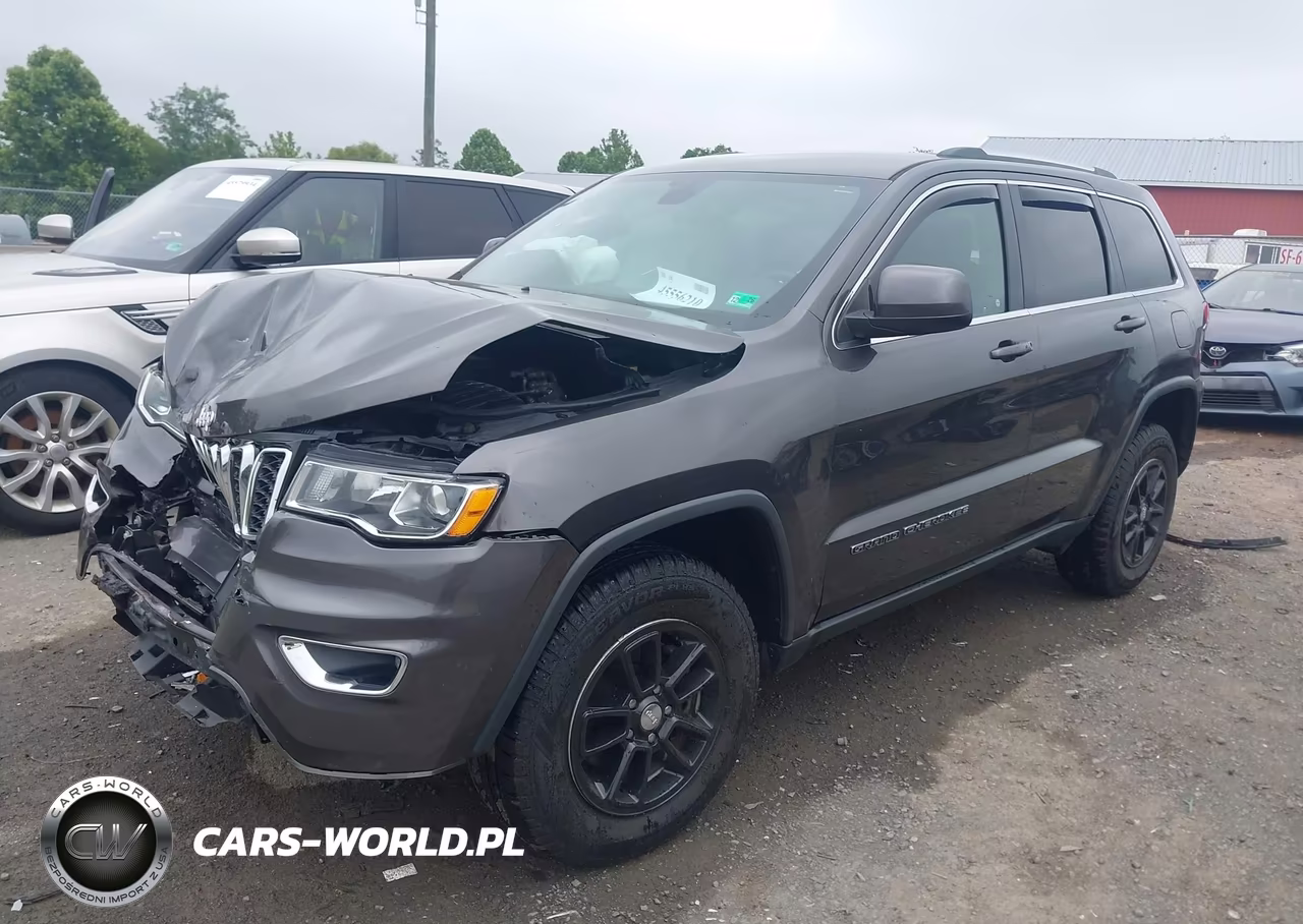 2019 Jeep Grand Cherokee Laredo E 4X4 VIN:1C4RJFAGXKC636610 - 2