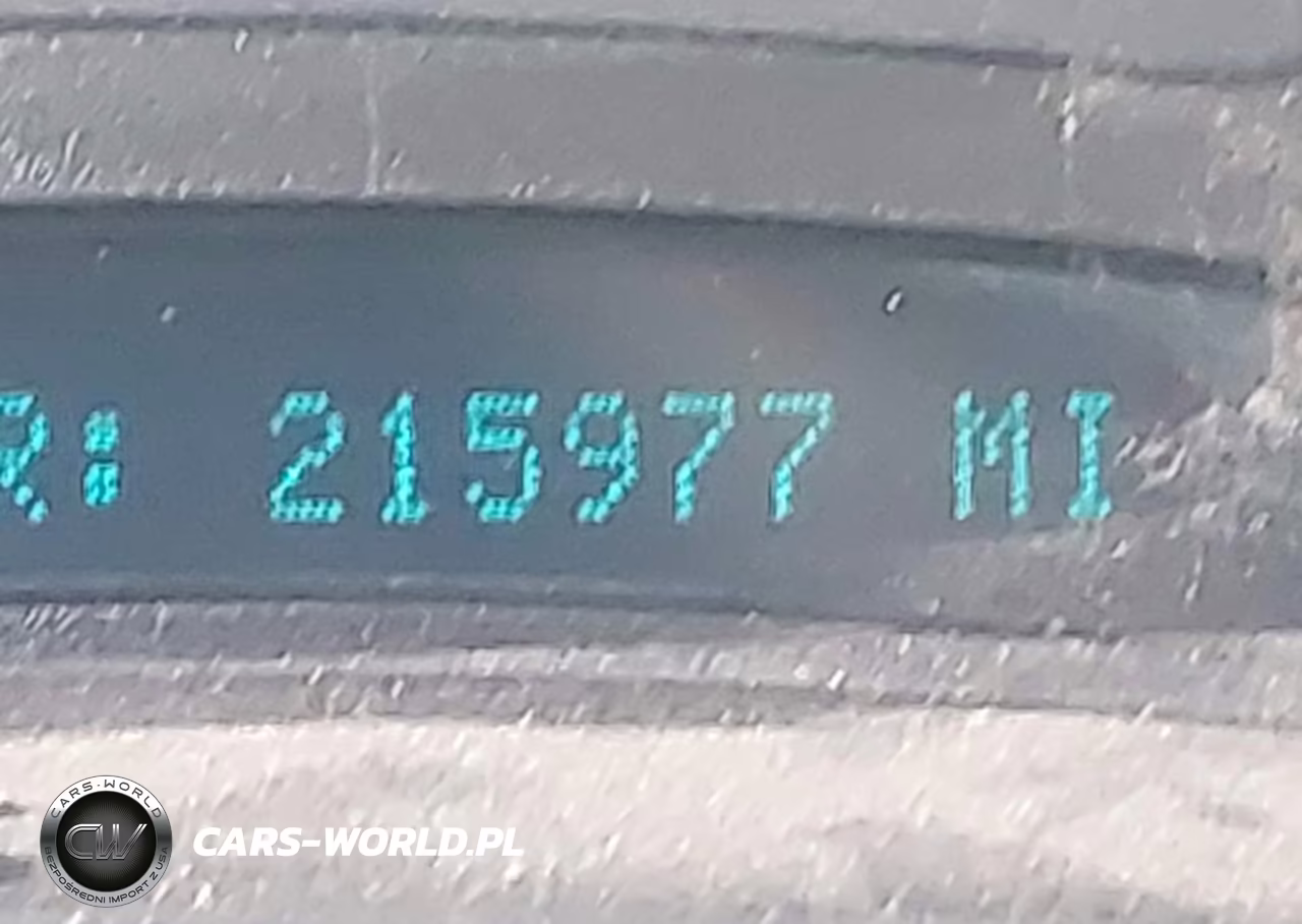 2006 Chevrolet Suburban 1500 Ls VIN:1GNEC16Z96J128157 - 15