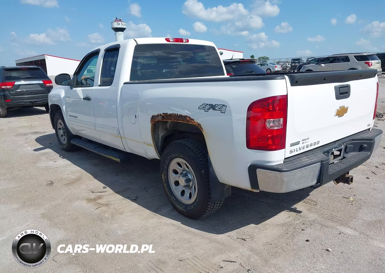 2012 Chevrolet Silverado 1500 Ls VIN:1GCRKREA4CZ124201 - 3