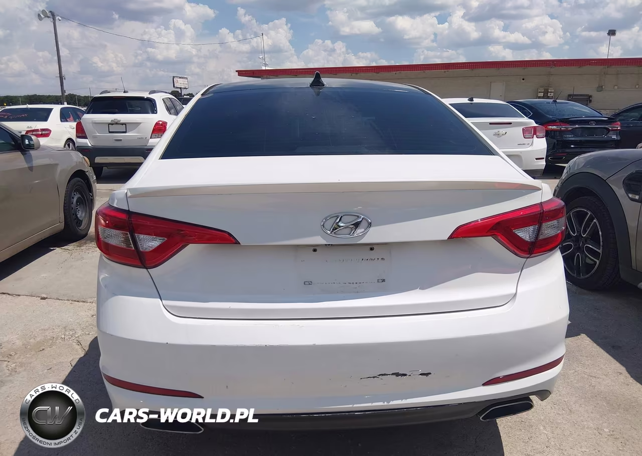 2016 Hyundai Sonata Sport VIN:5NPE34AF7GH422142 - 15