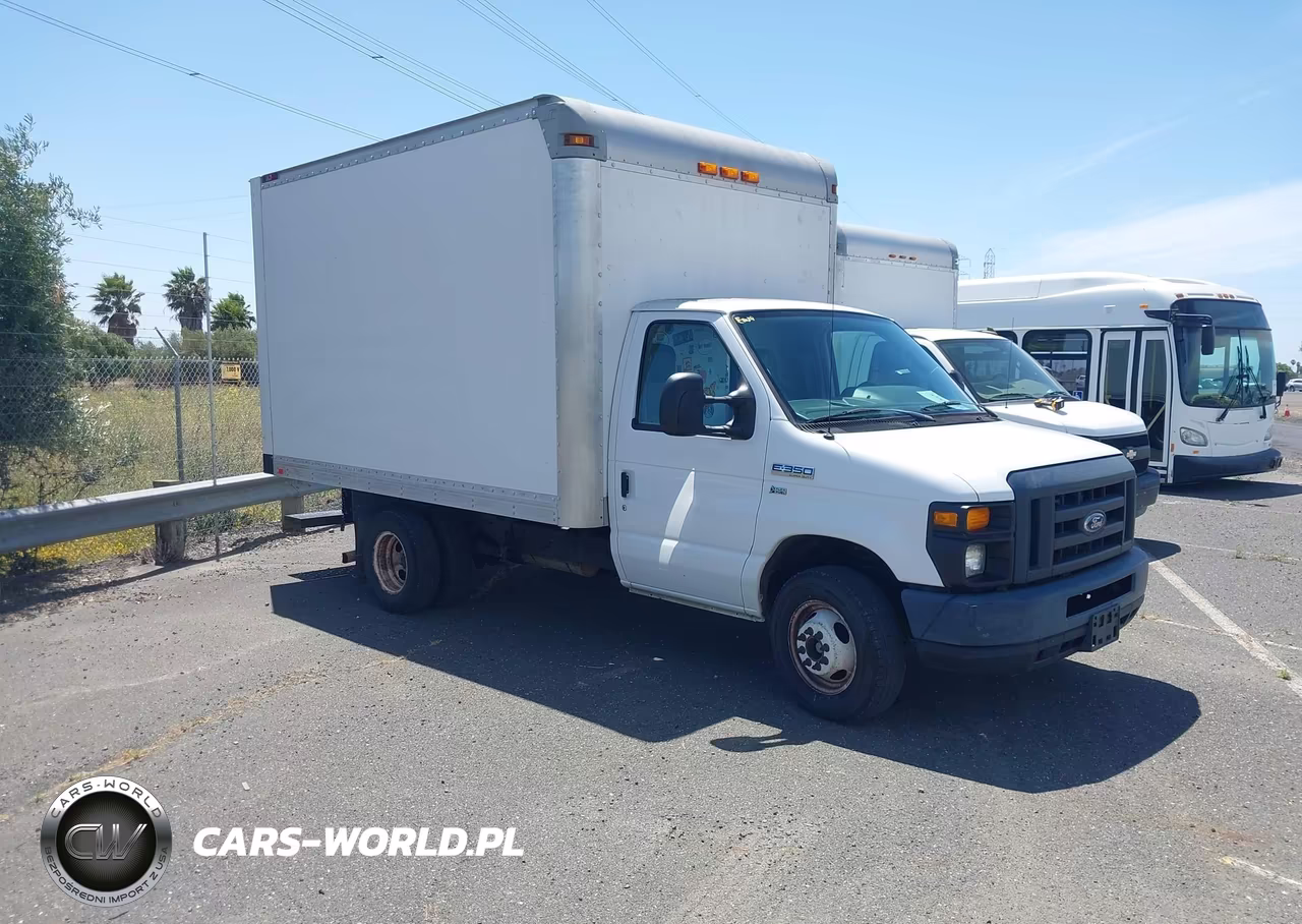 2016 Ford E-350 Cutaway