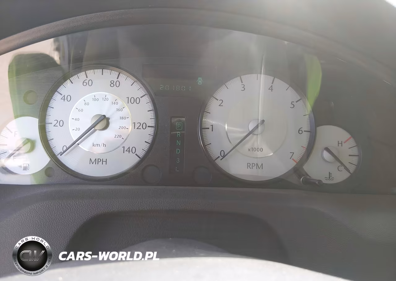 2008 Chrysler 300 Lx VIN:2C3KA43R08H230267 - 7