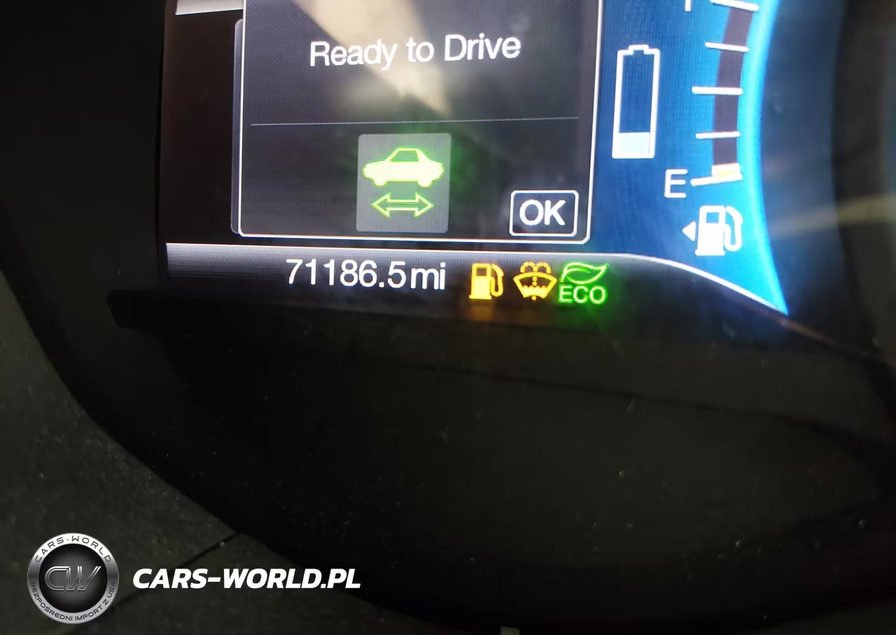 2018 Ford Fusion Hybrid S VIN:3FA6P0UU1JR142254 - 16