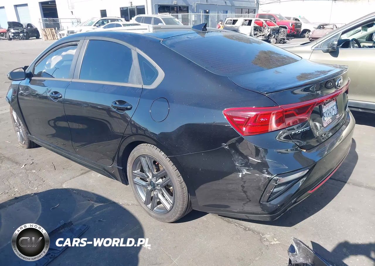 2021 Kia Forte Gt-Line VIN:3KPF34AD6ME391713 - 3